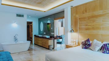 Grand Presidential Suite Hot Tub with Balcony Collection | Premium bedding, down duvets, Select Comfort beds, in-room safe