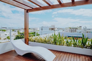 Outdoor pool, pool umbrellas, pool loungers