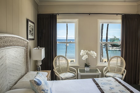 Ocean View Queen | Bathroom