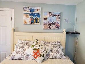 4 makuuhuonetta, silitysrauta/-lauta, vauvan matkasänky, Wi-Fi