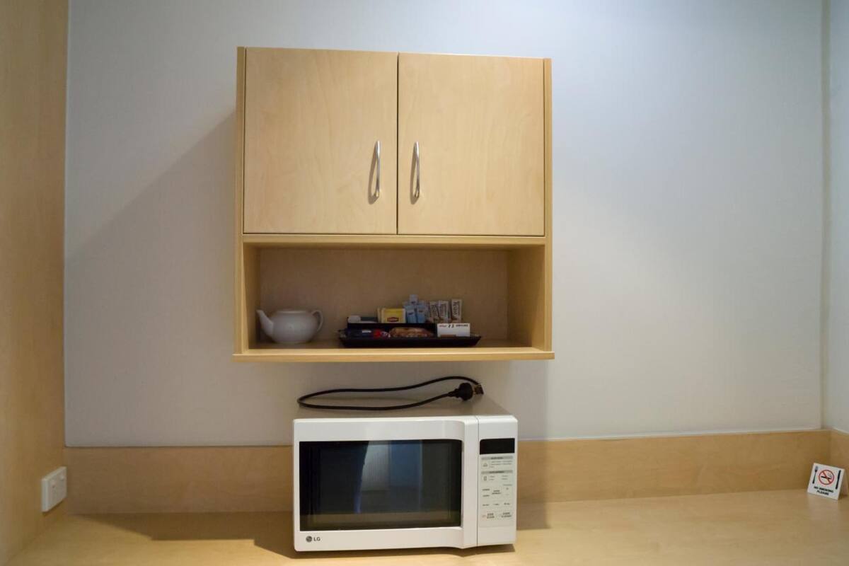 fridge, microwave, coffee/tea maker, electric kettle