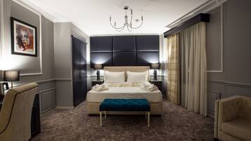 Deluxe Room, 1 King Bed (Deluxe King Room) | View from room