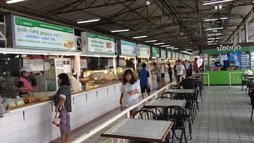 Food court