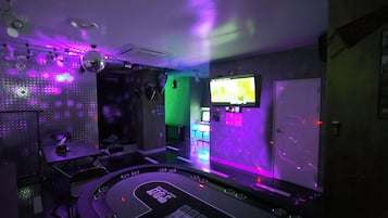 Signature Suite (Party)