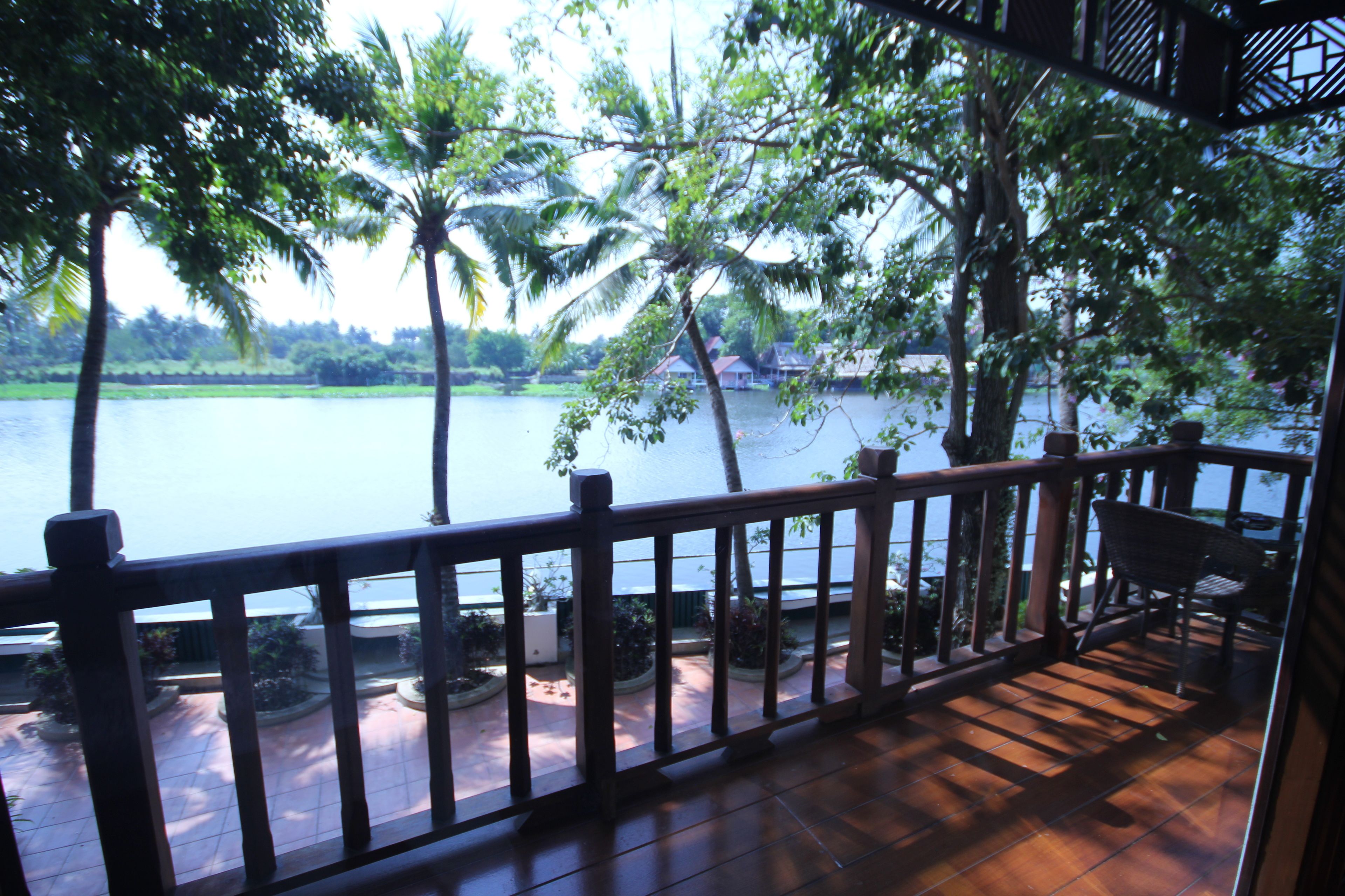 luxury suite | balcony