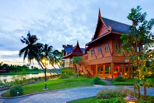 3-Bedroom Thai House | Garden