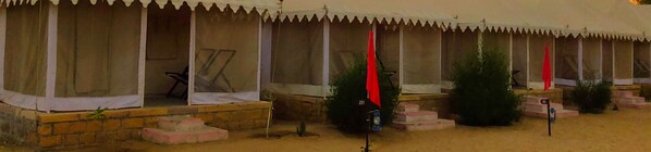 미니바, 객실 내 금고, 간이 침대