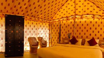 ๋ญ์
๋ฆฌ ํ
ํธ, ์นจ์ค 1๊ฐ, ๋ฆฌ์กฐํธ ์ ๋ง | ๋ฏธ๋๋ฐ, ๊ฐ์ค ๋ด ๊ธ๊ณ , ๊ฐ์ด ์นจ๋