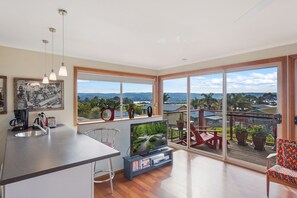 3 Bedroom House | Living area | Flat-screen TV