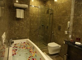 Bañera profunda