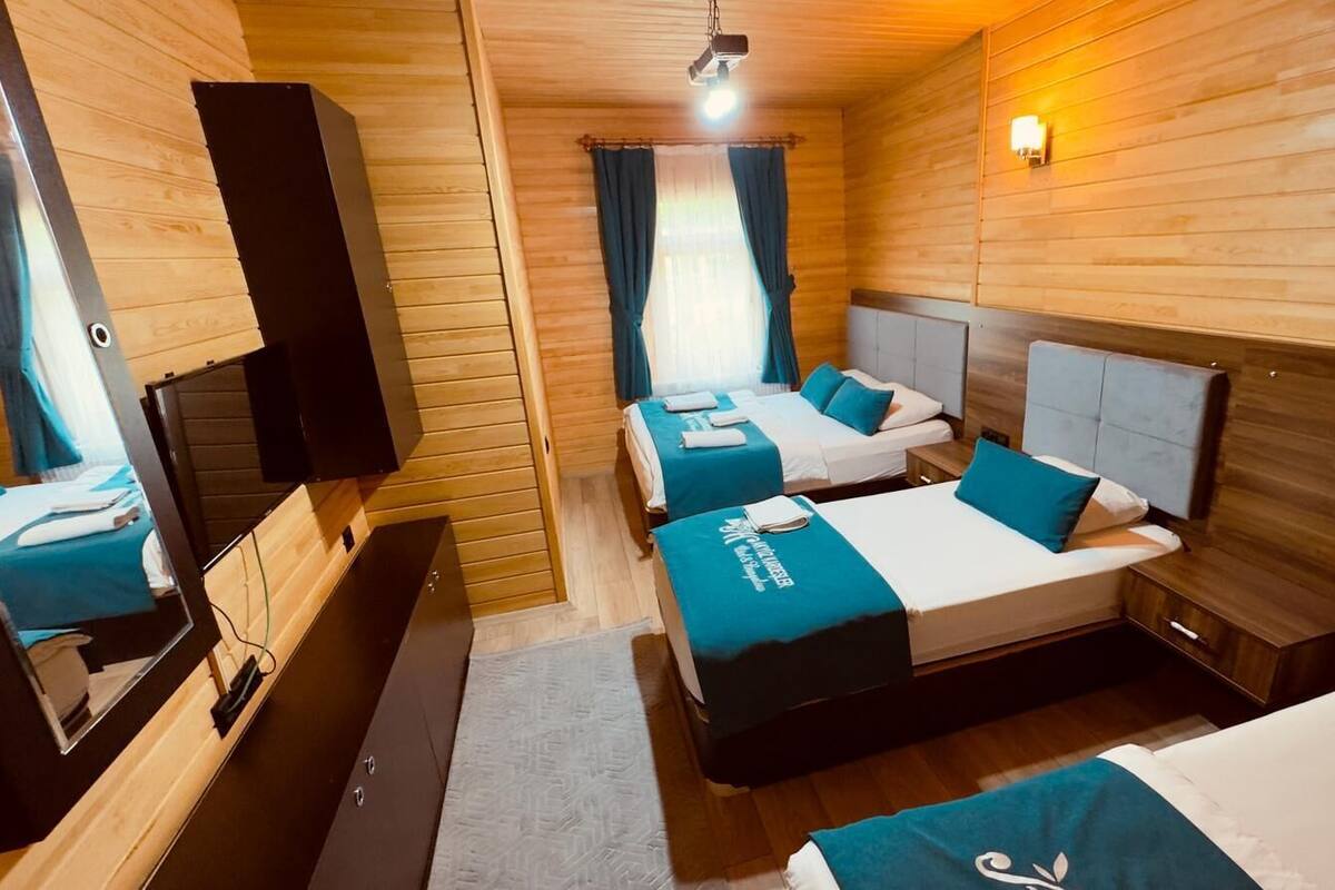 Deluxe Chalet, 3 Bedrooms, Kitchen, Garden View | Premium bedding, minibar, blackout curtains, soundproofing