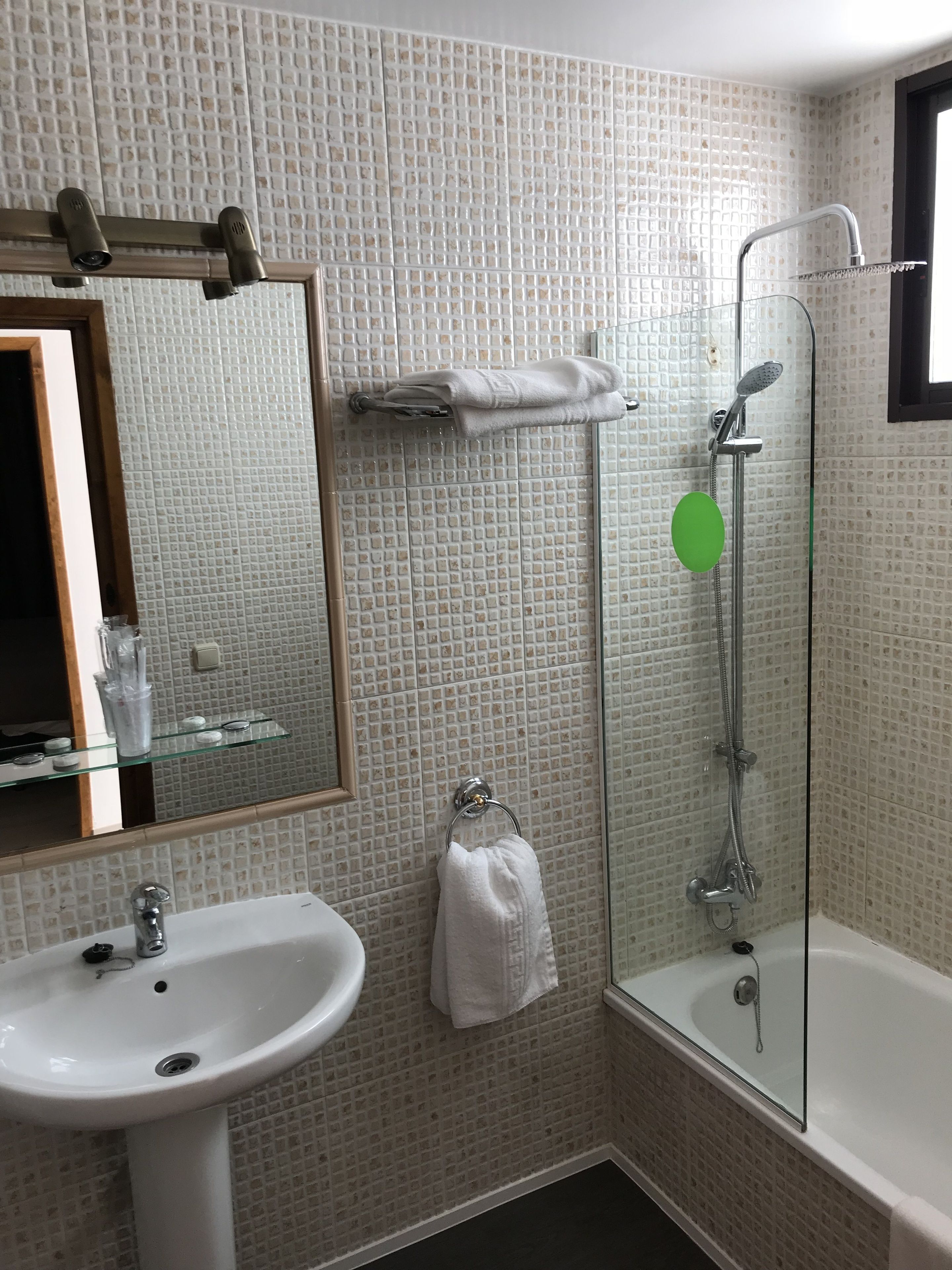 double room | bathroom | free toiletries, bidet, towels