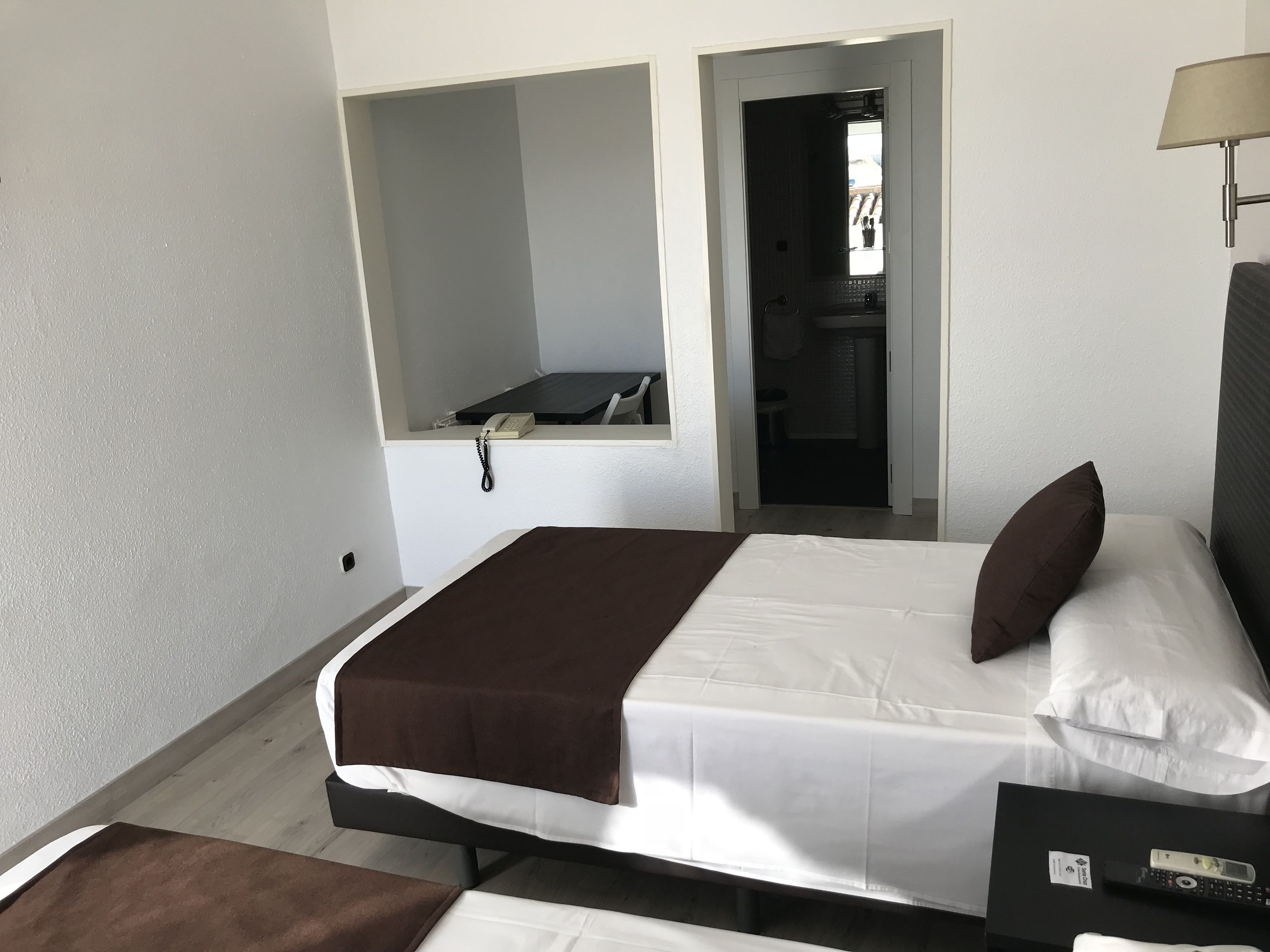 twin room | desk, blackout curtains, soundproofing, free wifi