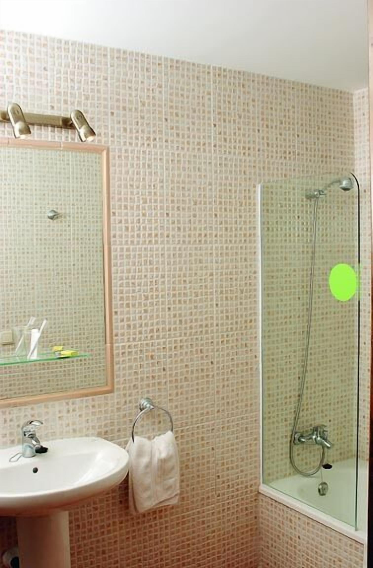 executive single room | desk, blackout curtains, soundproofing, free wifi