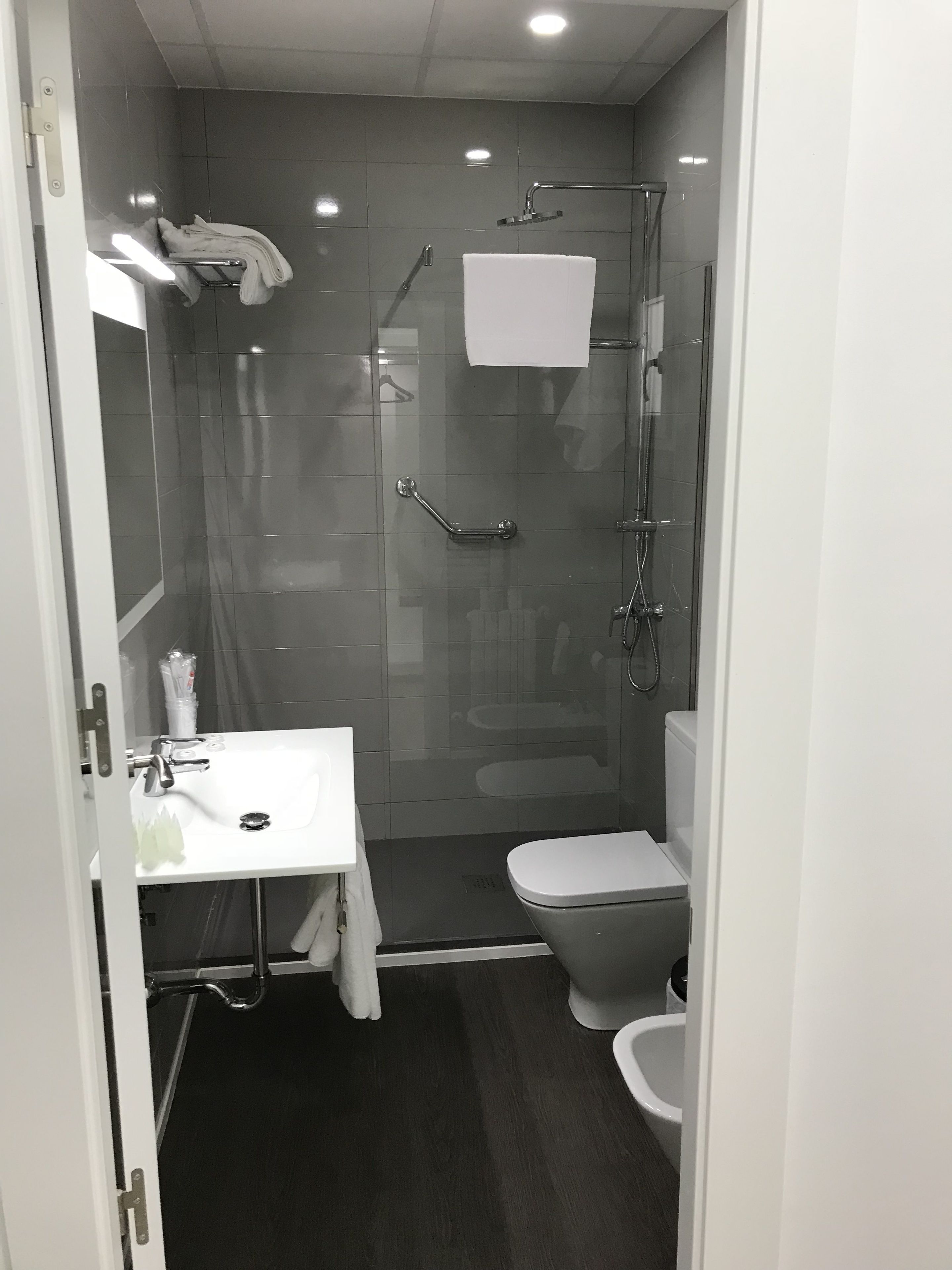comfort duplex, 2 queen beds | bathroom | free toiletries, bidet, towels