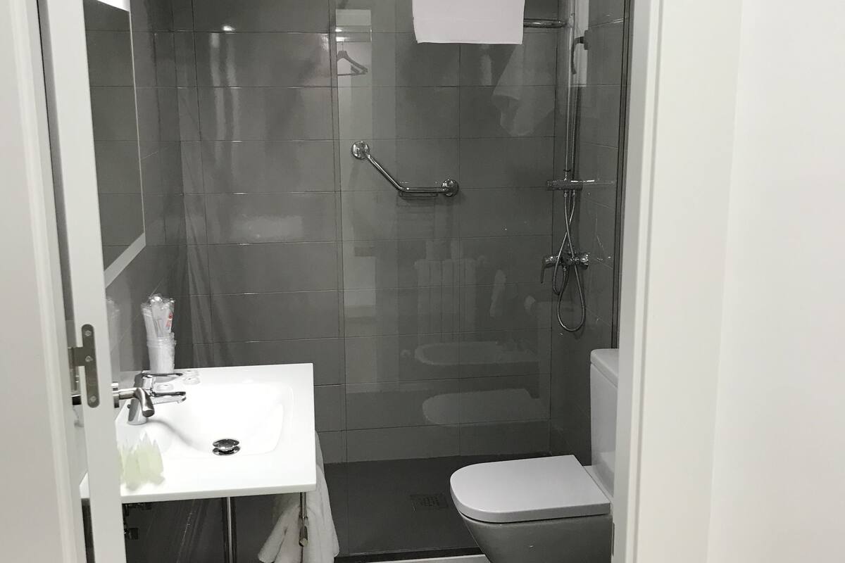 comfort duplex, 2 queen beds | bathroom | free toiletries, bidet, towels