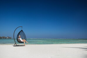 Private beach, white sand, sun-loungers, beach umbrellas - Pearl Sands of Maldives (Huraa)