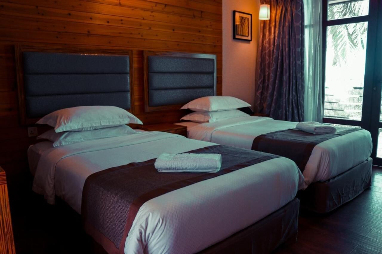 premium bedding, down duvets, minibar, in-room safe