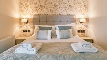 Standard Double Room, Ensuite, Sea View