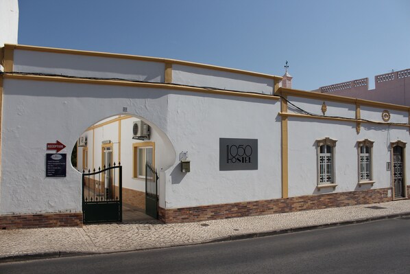 Fachada del alojamiento