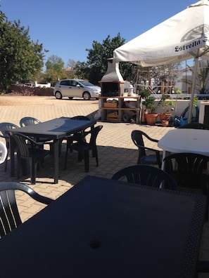 Free self parking - Hostel 1850 (Loulé)