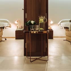 Couples treatment rooms, sauna, hot tub, steam room, Turkish bath
