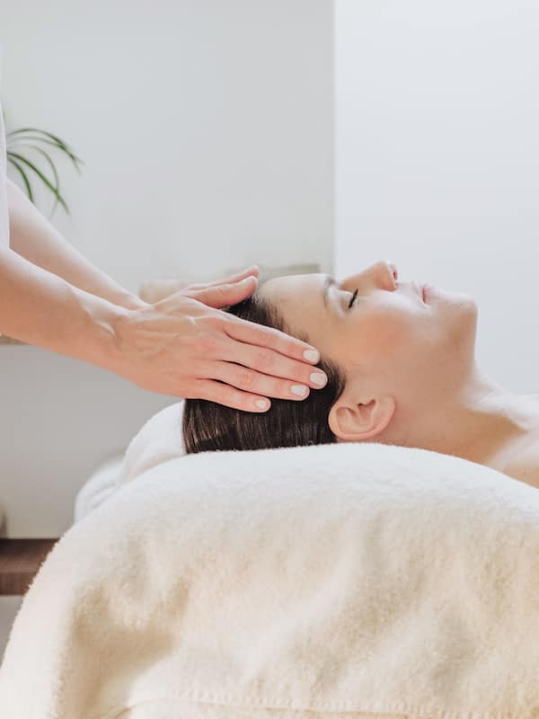 Couples treatment rooms, sauna, hot tub, steam room, Turkish bath