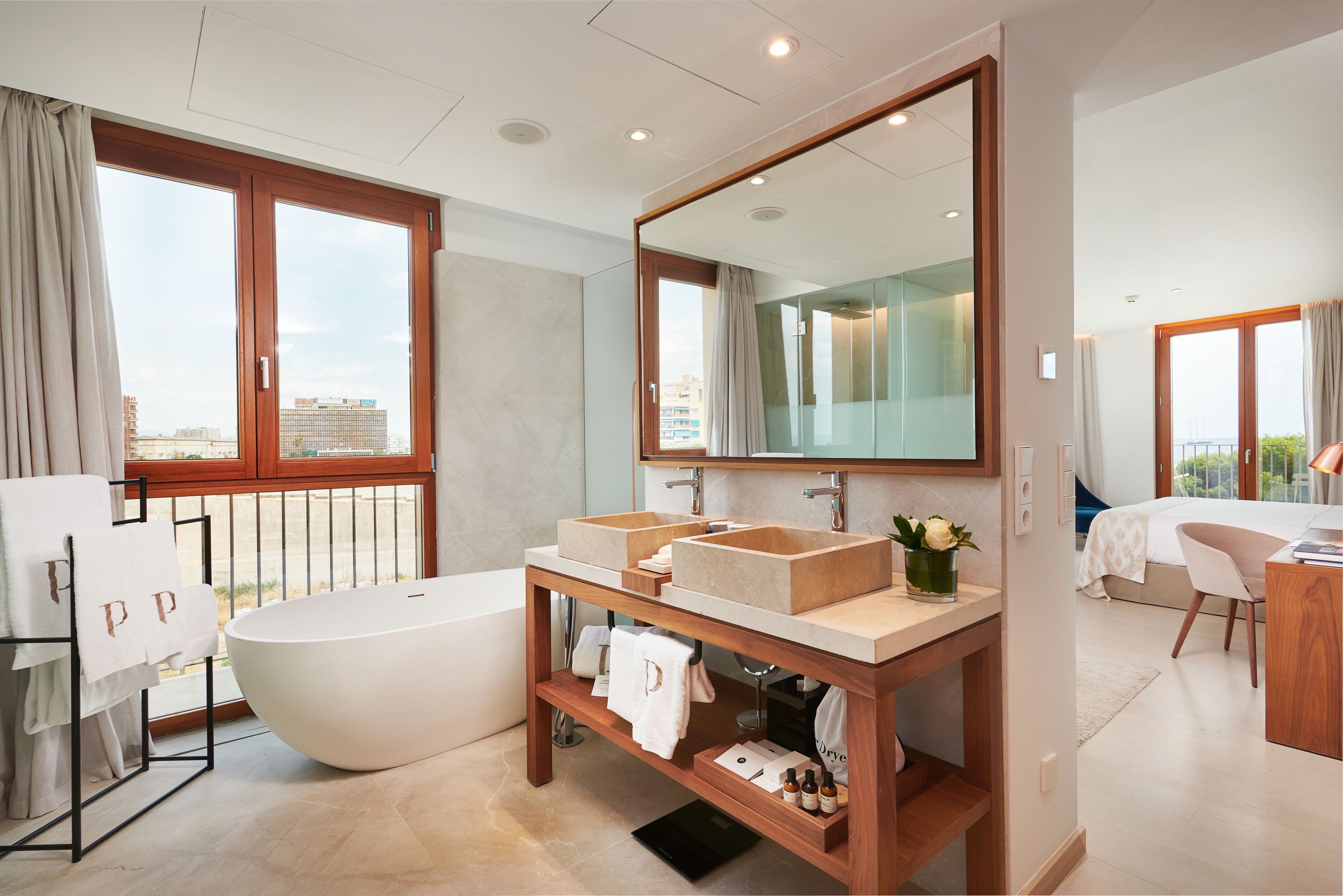 1 bedroom, egyptian cotton sheets, premium bedding, pillow-top beds