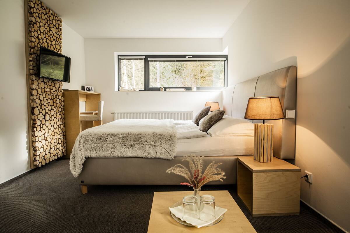 Ropa de cama de alta calidad, escritorio, tabla de planchar con plancha