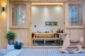 Mostrador para check-in y check-out