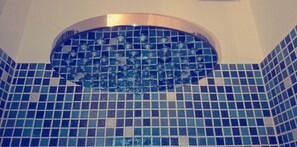 Chambre Double | Douche de la salle de bain