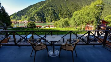 Bungalow, Balcony, Lake View | Terrace/patio