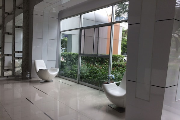 Sala de estar en el lobby