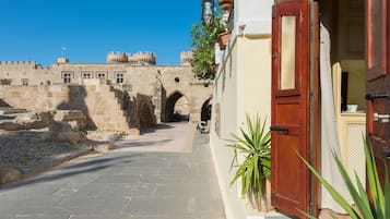 الإطلالة من المنشأة