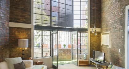 Chic Loft In The Heart Of Cape Town