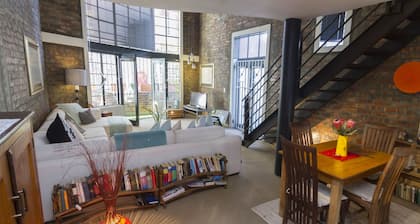 Chic Loft In The Heart Of Cape Town