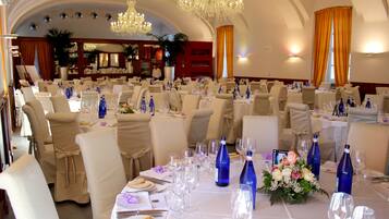 Tägliches inbegriffenes Frühstücksbuffet