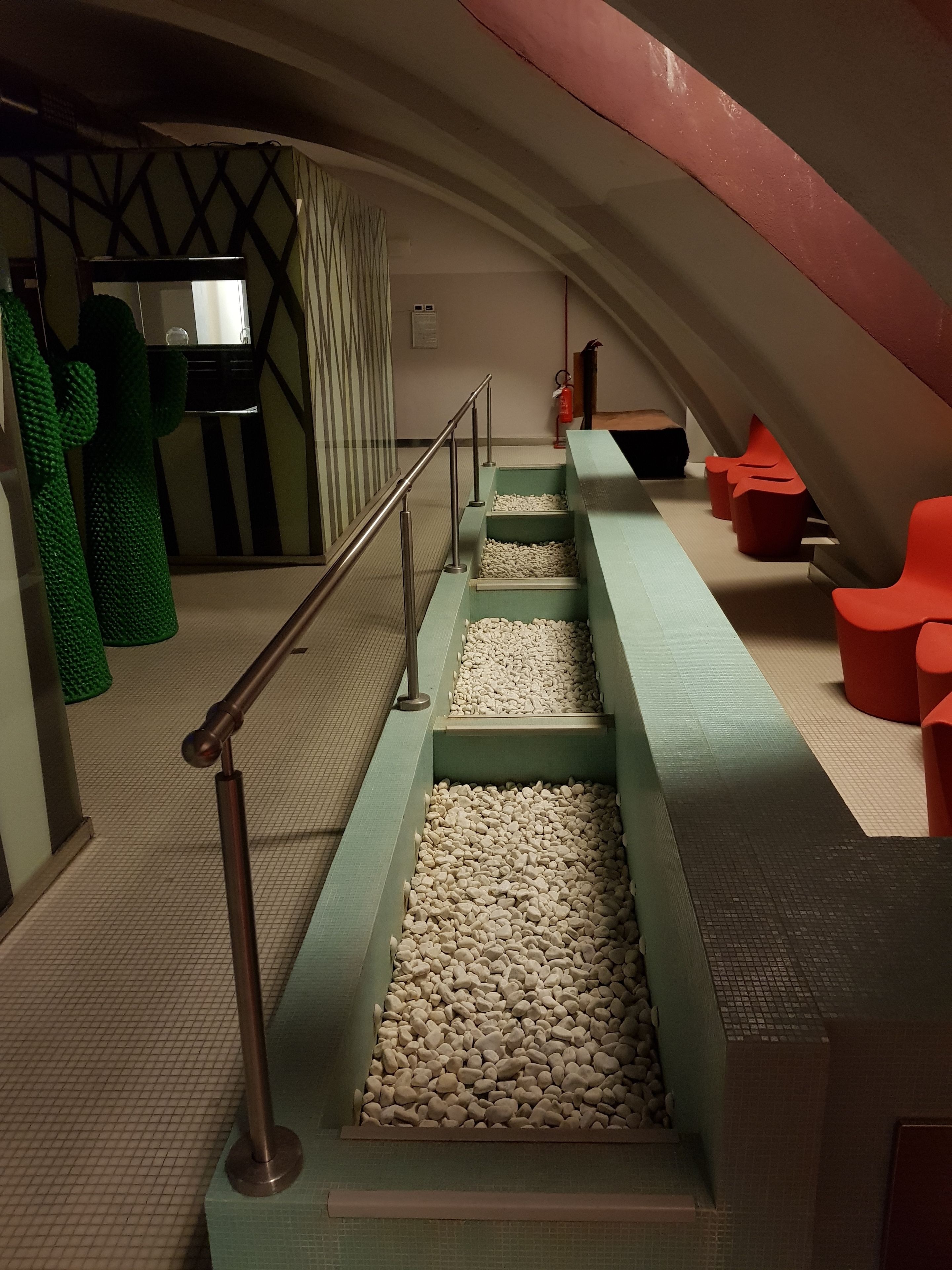 couples treatment room(s), sauna, hot tub, steam room