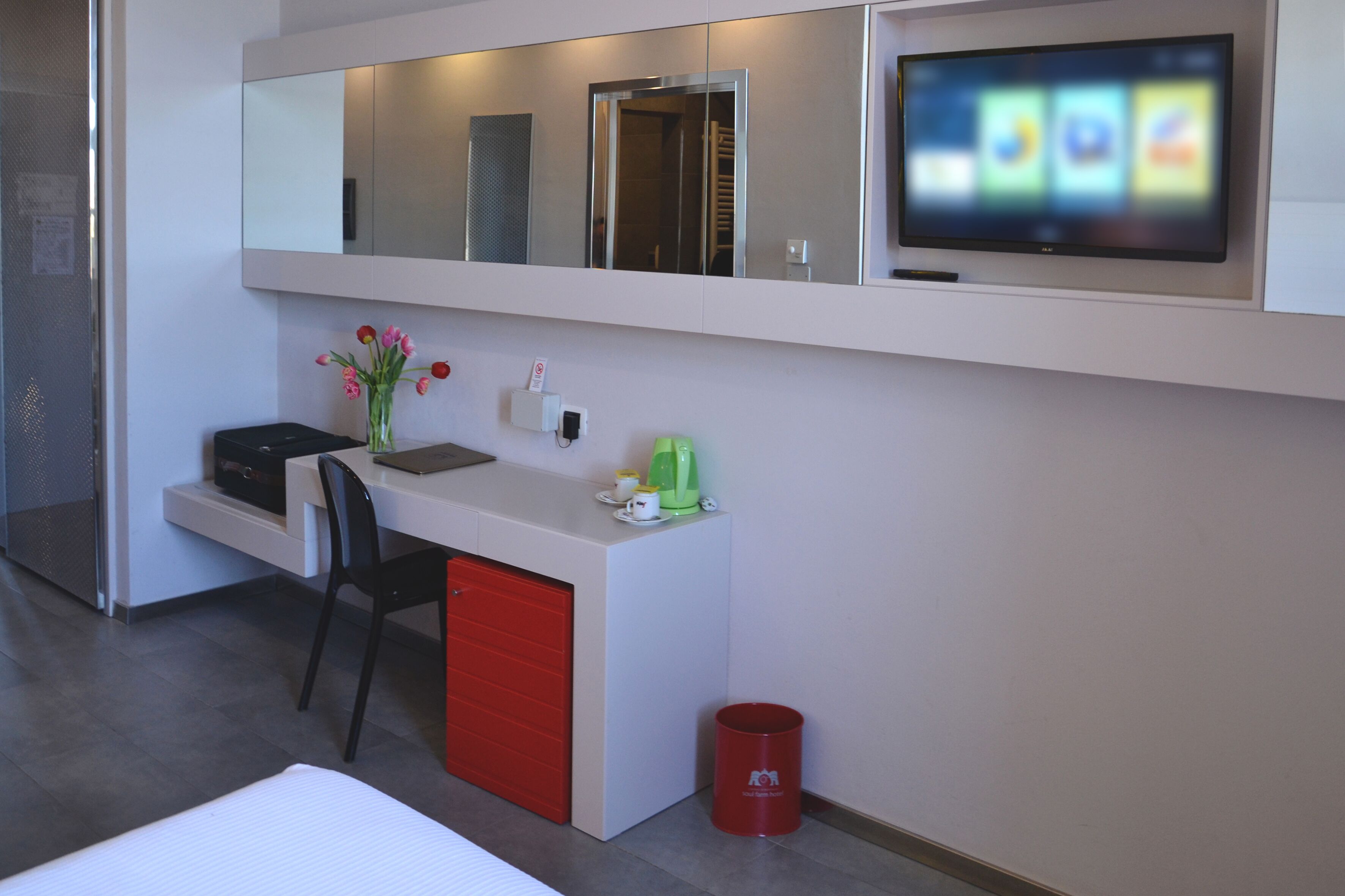 comfort double or twin room, jetted tub (spa access) | 1 bedroom, frette italian sheets, premium bedding, minibar