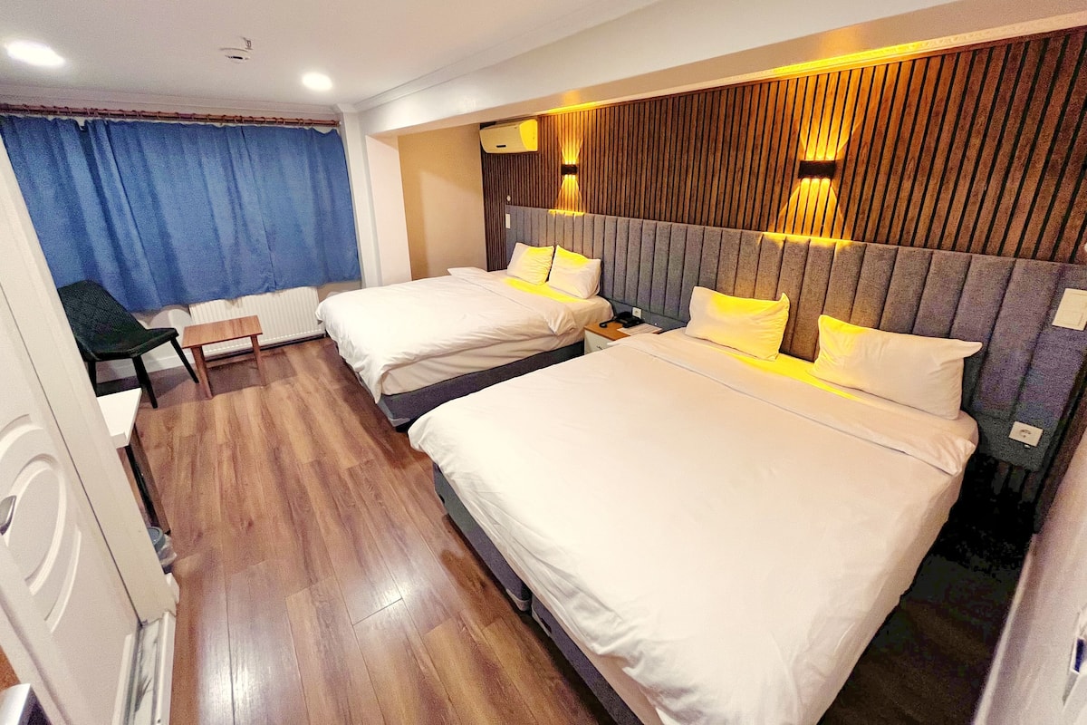 1 bedroom, premium bedding, desk, laptop workspace