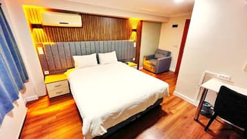 Deluxe Double Room | Egyptian cotton sheets, premium bedding, down comforters