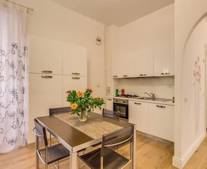 Fridge, coffee/tea maker, electric kettle - Gonfalone 6 (Rome)