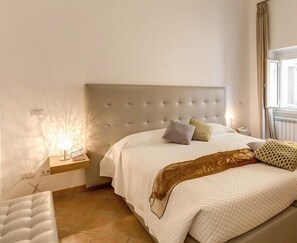 Brankas, kedap suara, dan Wi-Fi gratis