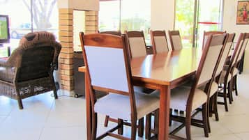 Superior Room | In-room dining