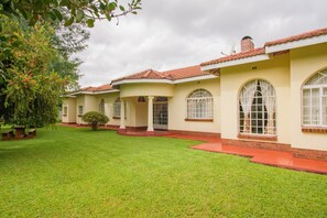 Exterior - Art Lodges (Harare)