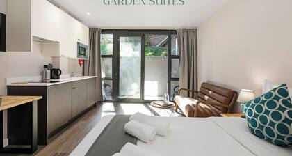 Westciti Caroco Aparthotel