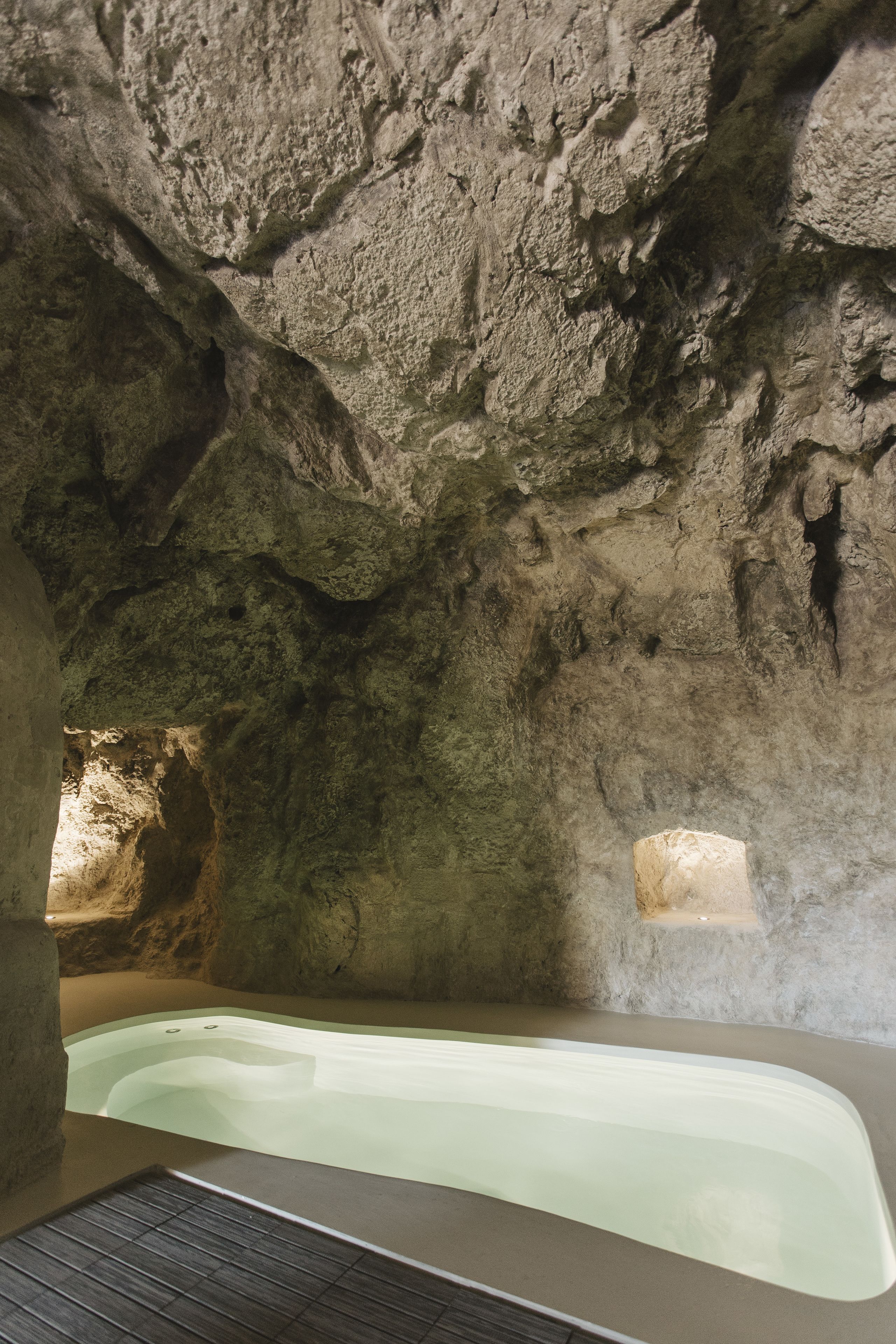 Bañera de hidromasaje interior