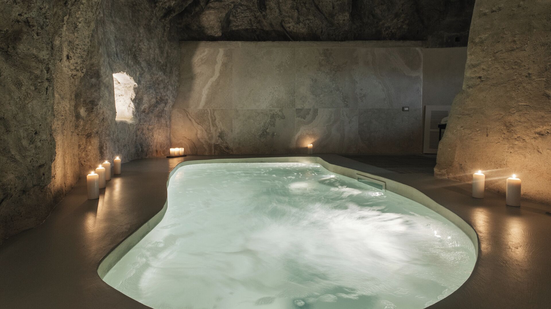 Suite, Private Pool | Premium bedding, minibar, soundproofing, free WiFi