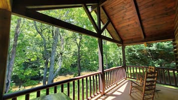 Cabin, 1 Queen Bed (297: As Good As It Gets) | Water view