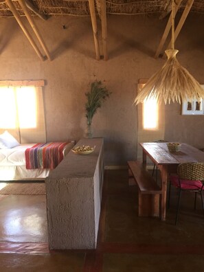 Standard Cottage, Terrace-( 6 Pax ) | In-room dining